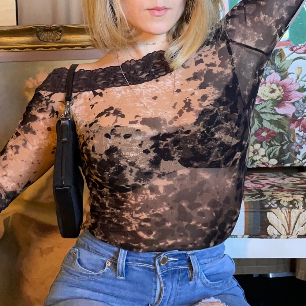 Cropped long sleeve mesh top